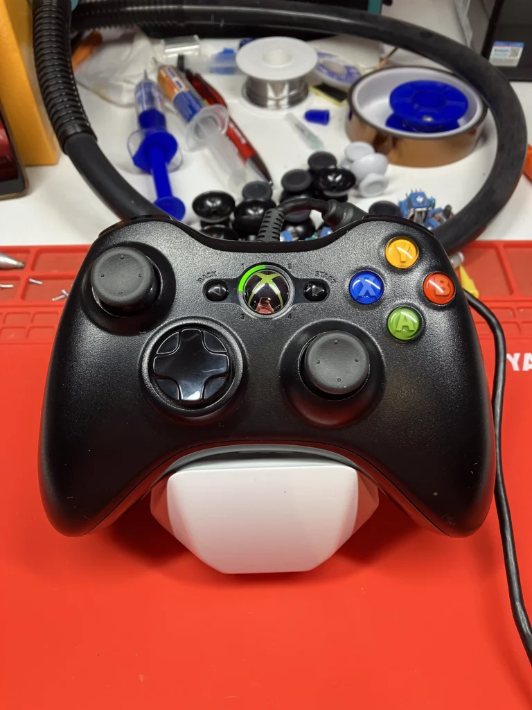 Odnowiony kontroler przewodowy Xbox 360 TMR Czarny