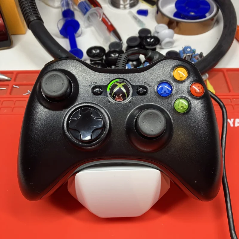 Odnowiony kontroler przewodowy Xbox 360 TMR Czarny